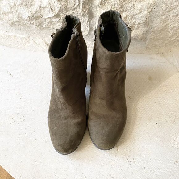 Madden Girl Destroy Heeled Ankle Bootie Faux Suede Green US Women 7.5 M - Picture 3 of 7